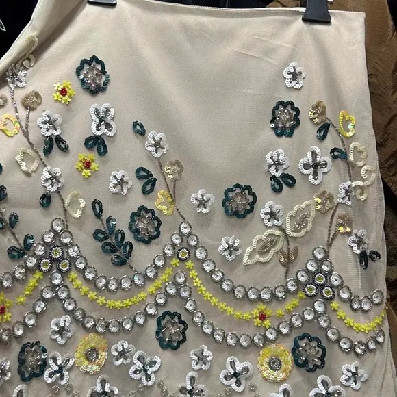 Club Monaco Beaded Embellished Skirt🌼 - Picture 2 of 10